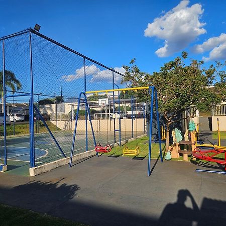 Apartamento Encantador Estacionamento Incluso Sarandi  エクステリア 写真